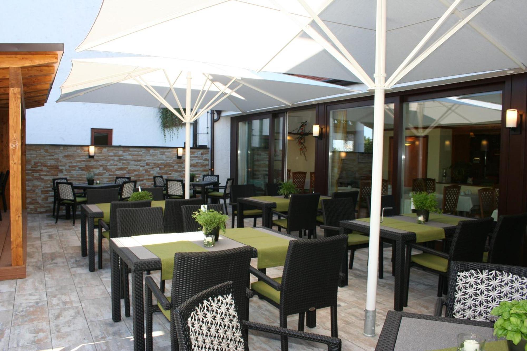 Hotel Konradshof Бад Грисбах Екстериор снимка
