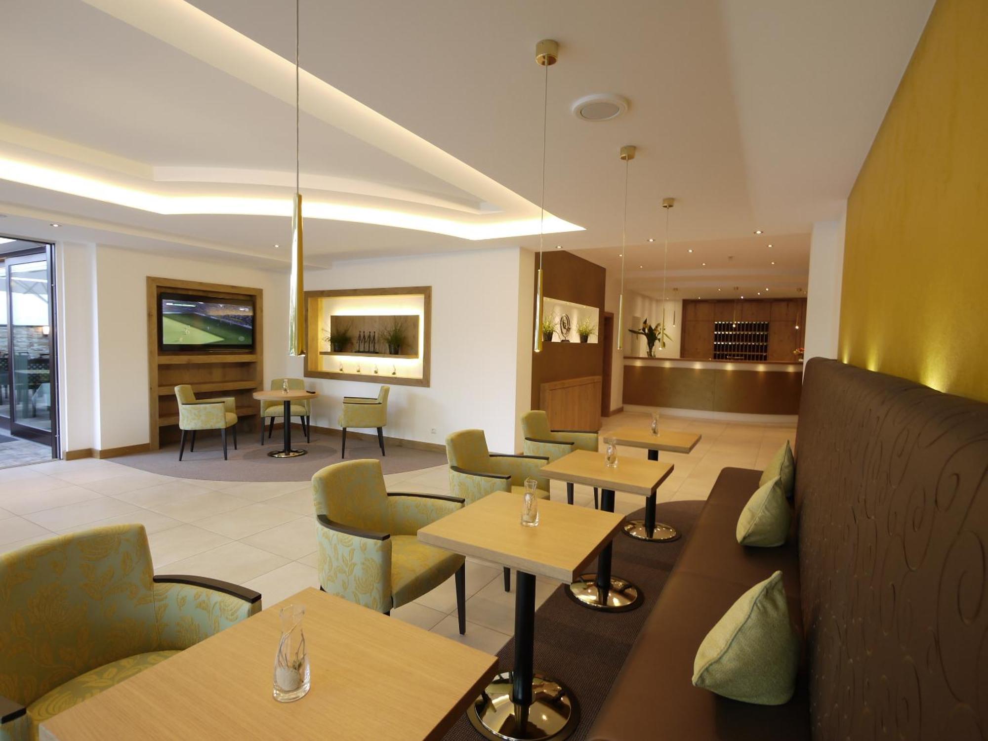 Hotel Konradshof Бад Грисбах Екстериор снимка