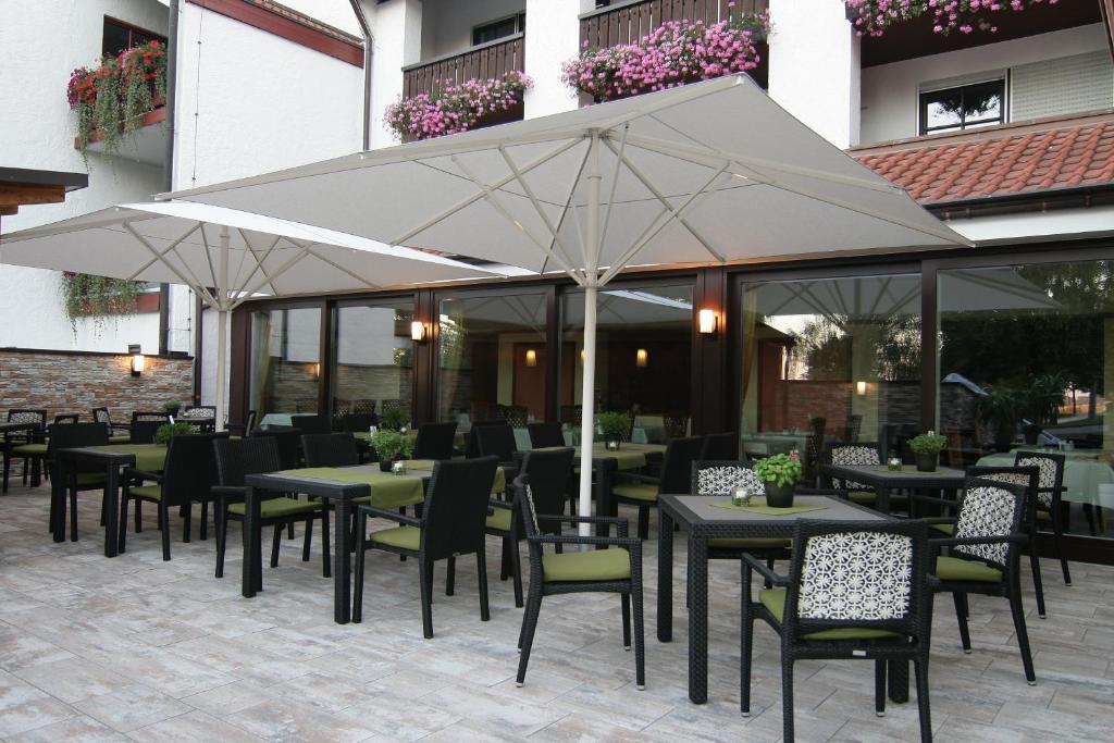 Hotel Konradshof Бад Грисбах Екстериор снимка